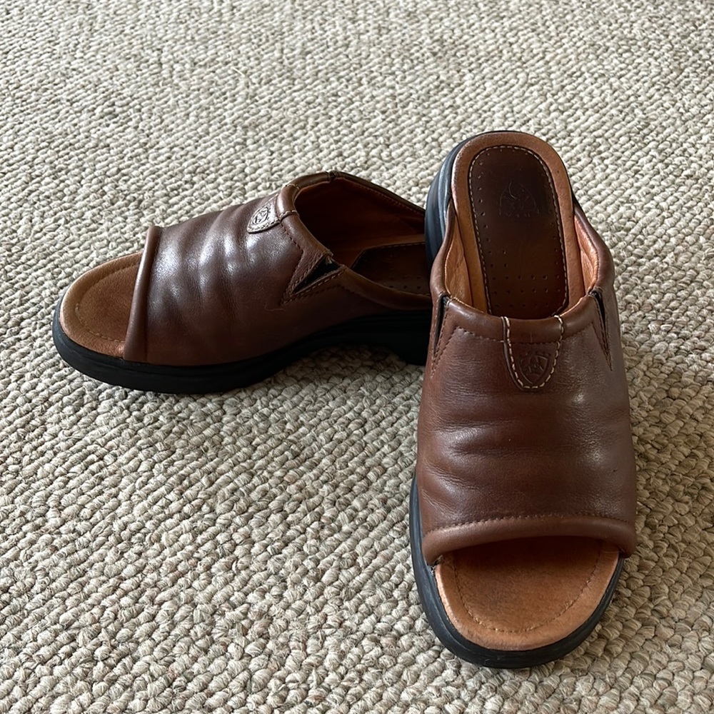 Ariat Bridgeport Slide- Brown Size 8.5